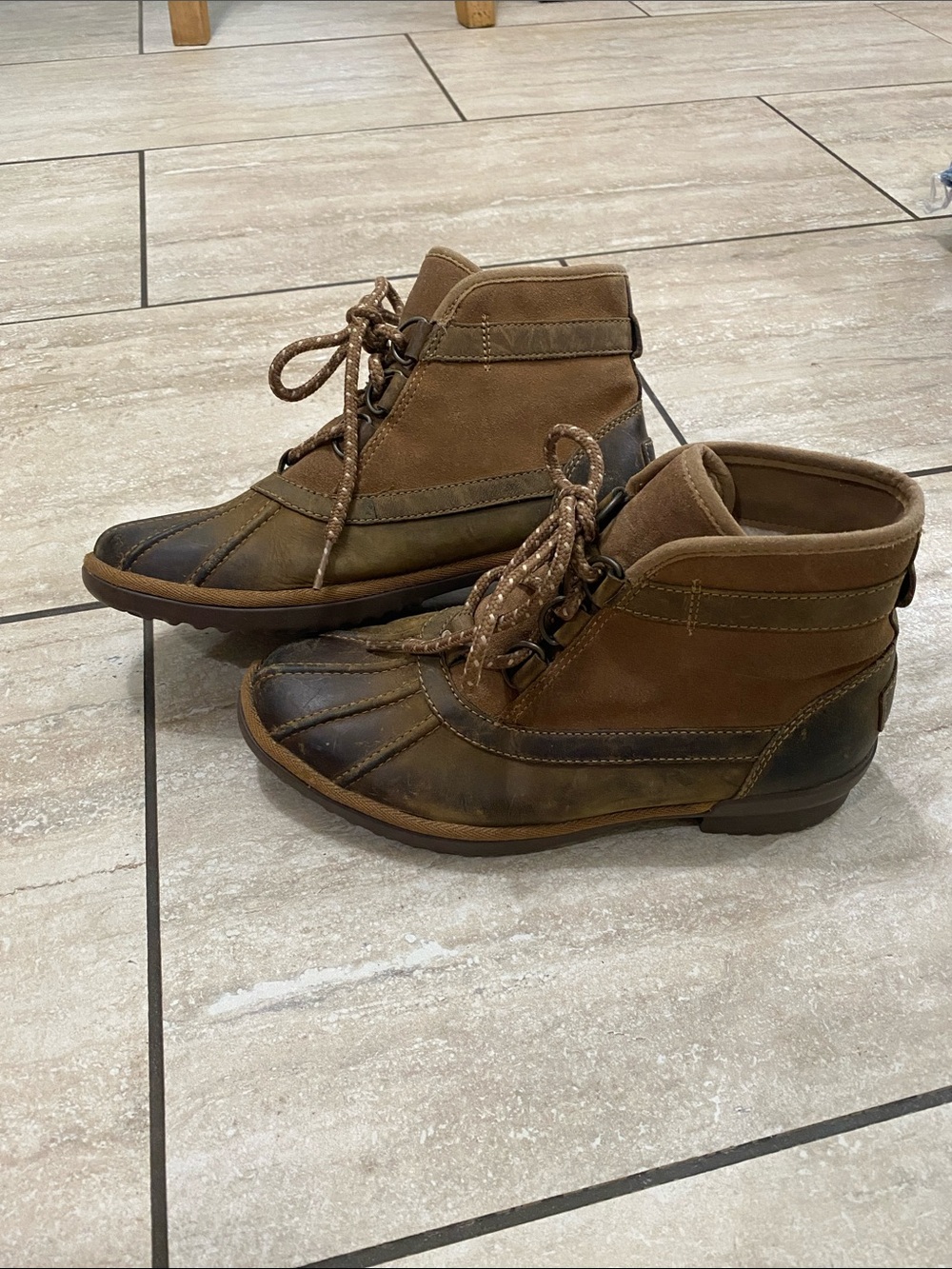 UGG Women's Brown Two-Tone Leather & Suede Lace-Up Duck Boots